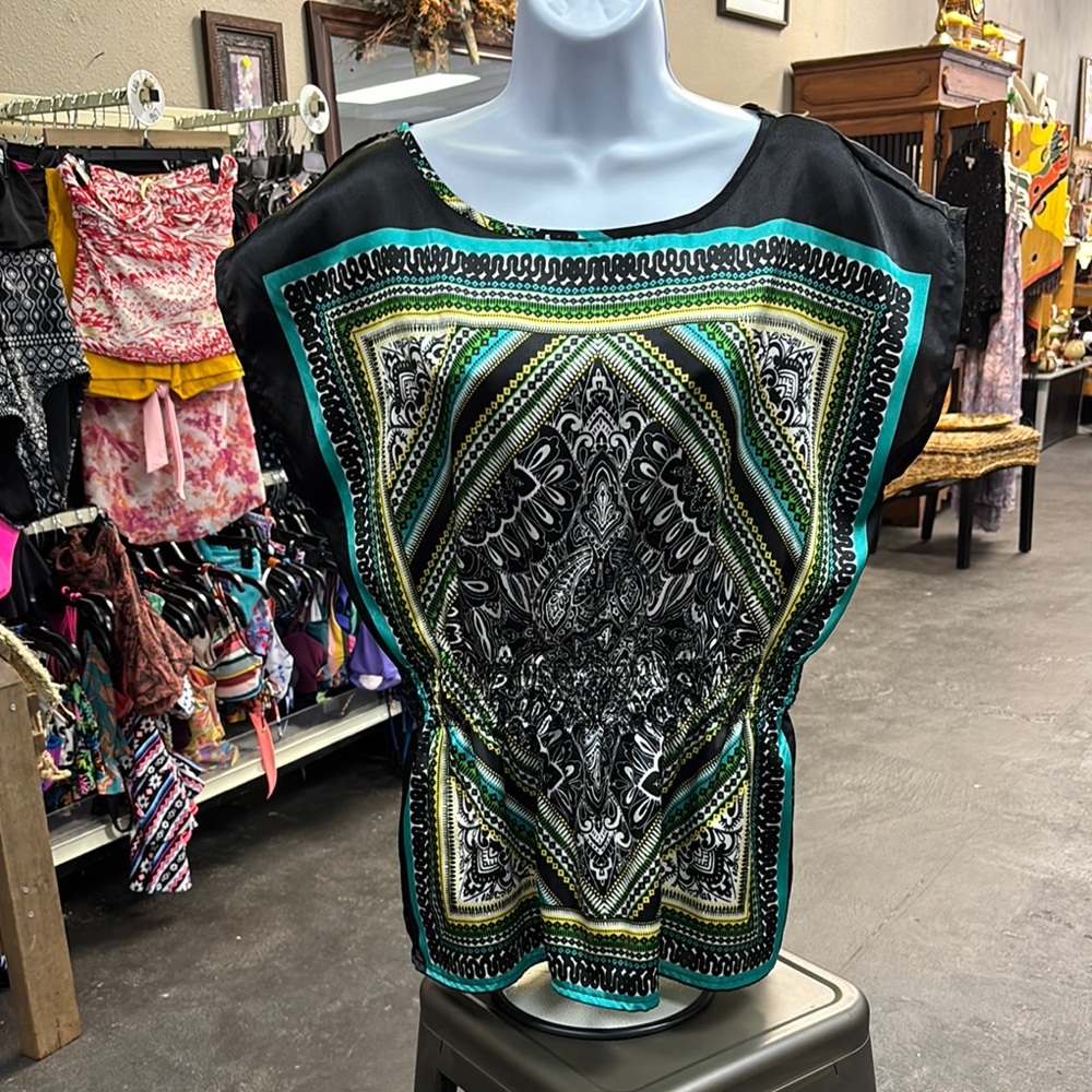 ❤️SOLD ❤️ Speechless Black & Teal Sleeveless Elastic Waist Blouse